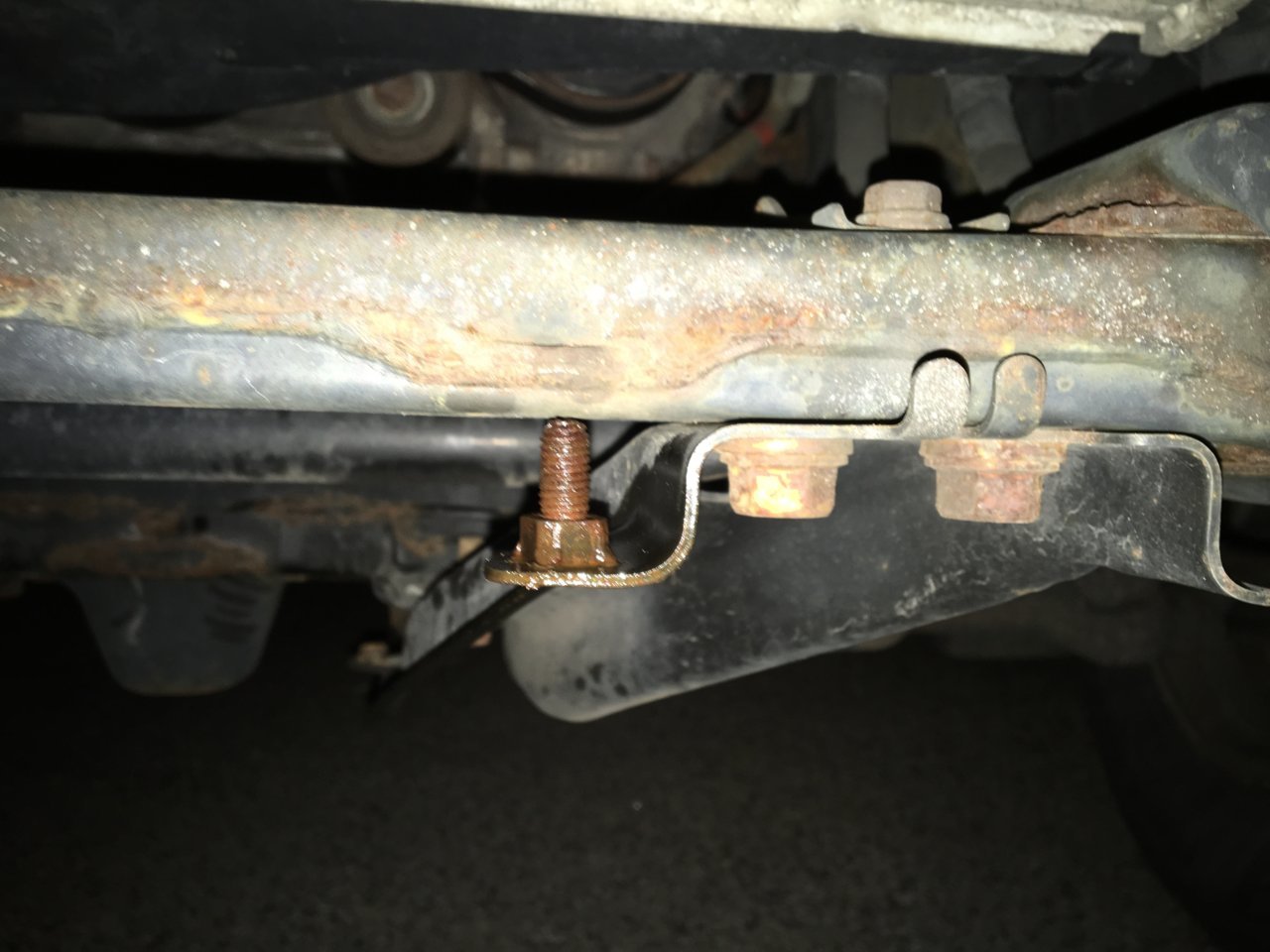 Broken Skid plate bolt... next step? [FIXED! Body UClip] World