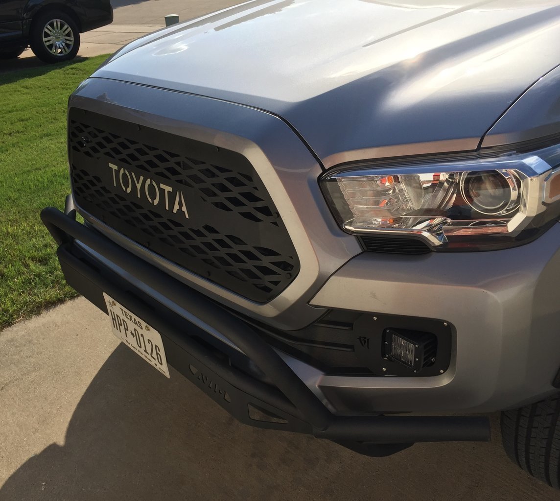 Black Powder Coated Aftermarket Grille Inserts (Fits All 2016