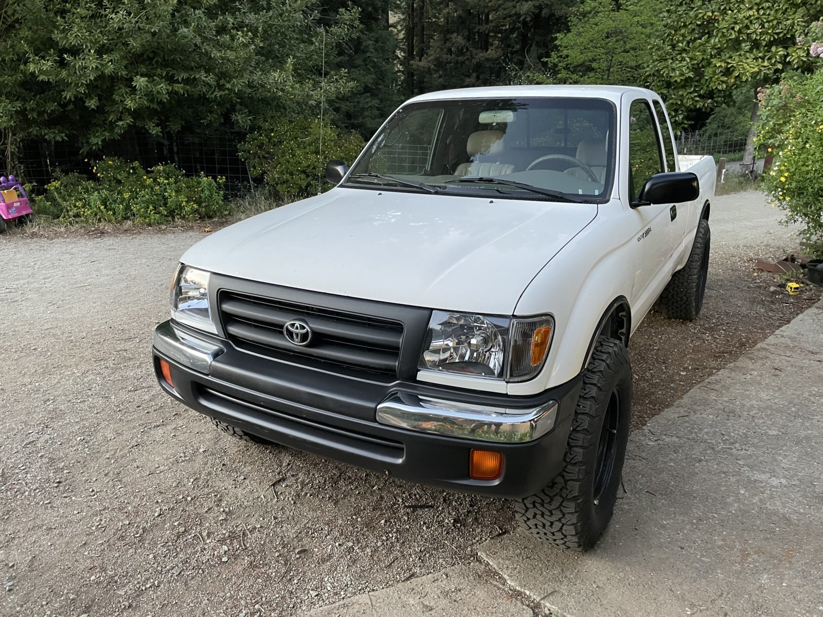 New OEM headlights | Tacoma World