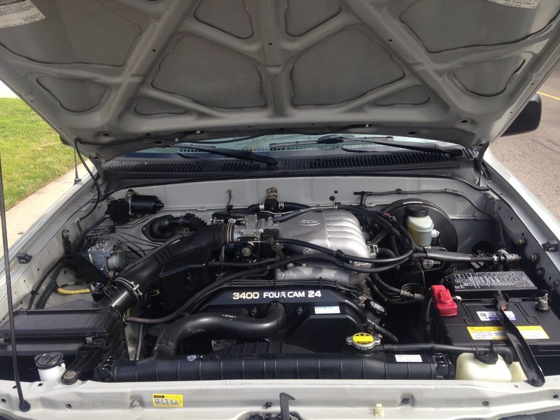 First Generation Engine Bay Pics Anyone?? | Tacoma World