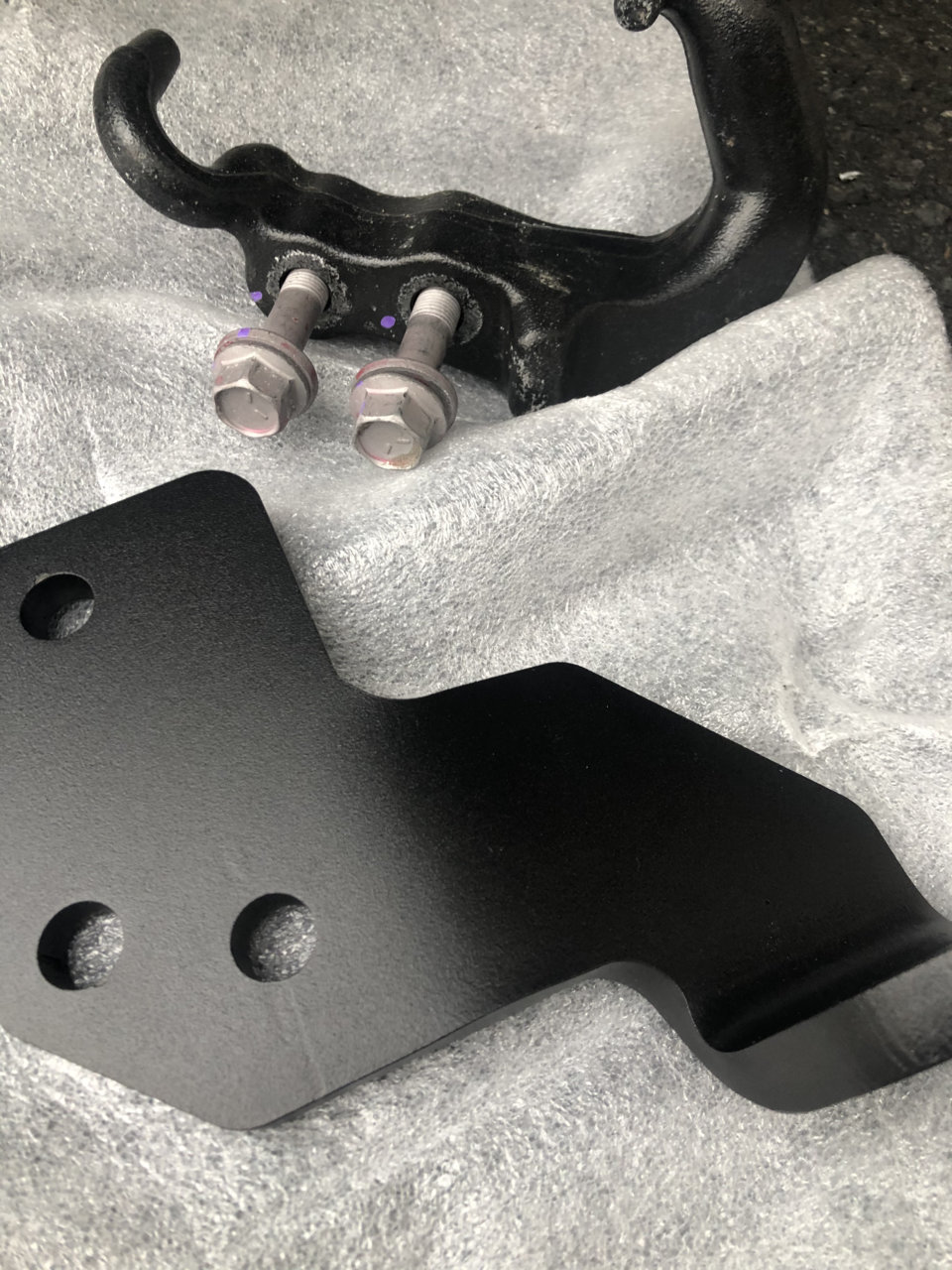 Front D ring shackles World