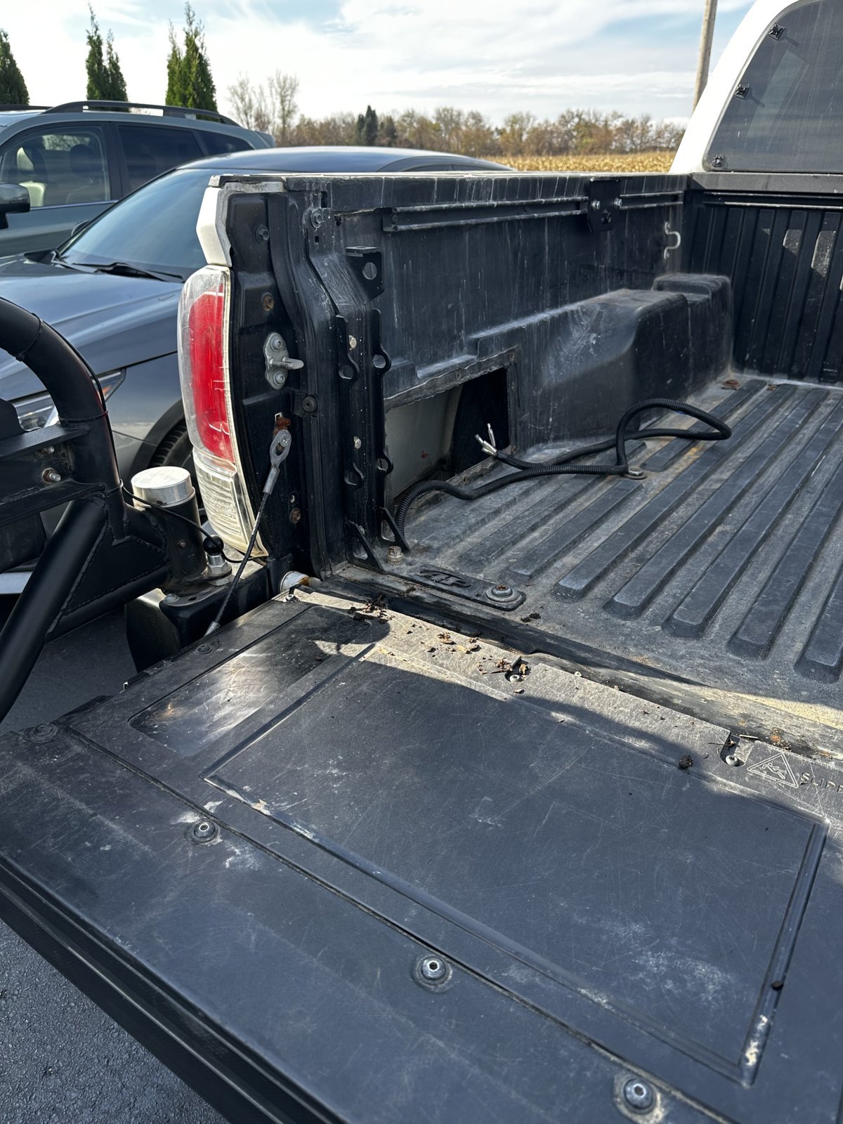 3rd Gen OEM Bed (Bed, Fenders, Tailgate) World