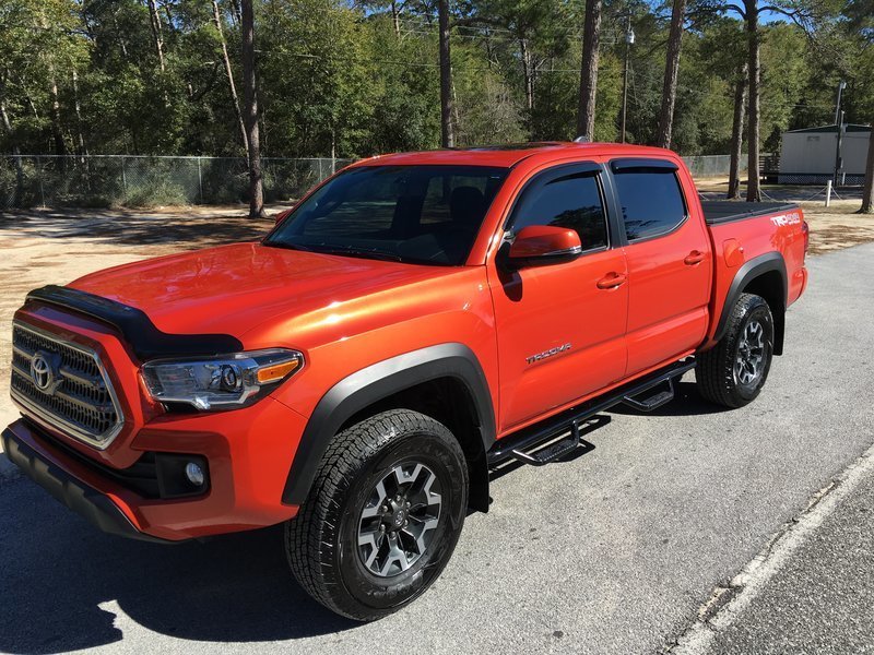 IS there a Bug deflector/ Hood protector thread yet for 3rd gen? Page