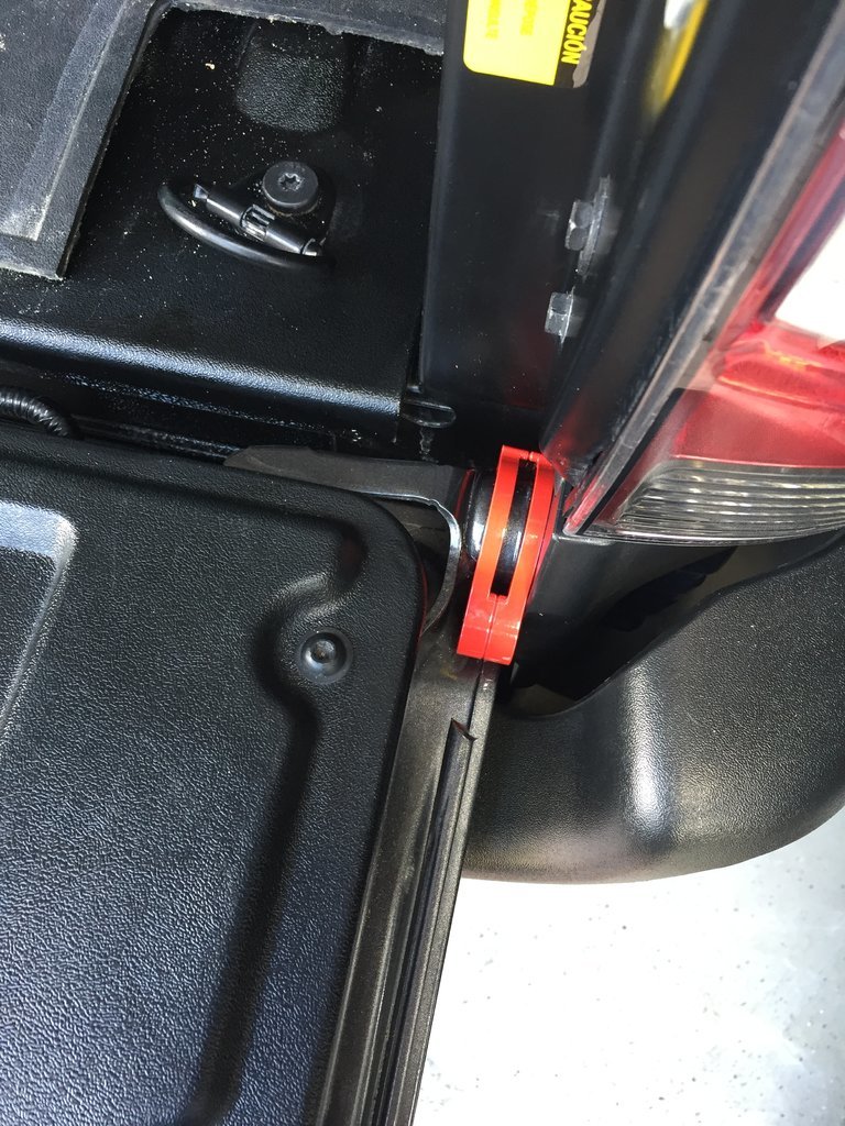 20052015 Tailgate Lock Page 22 World