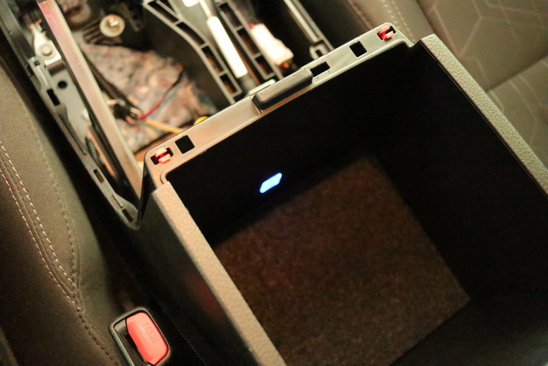 Center console tear down with "OEM LIKE" USB charging ports World