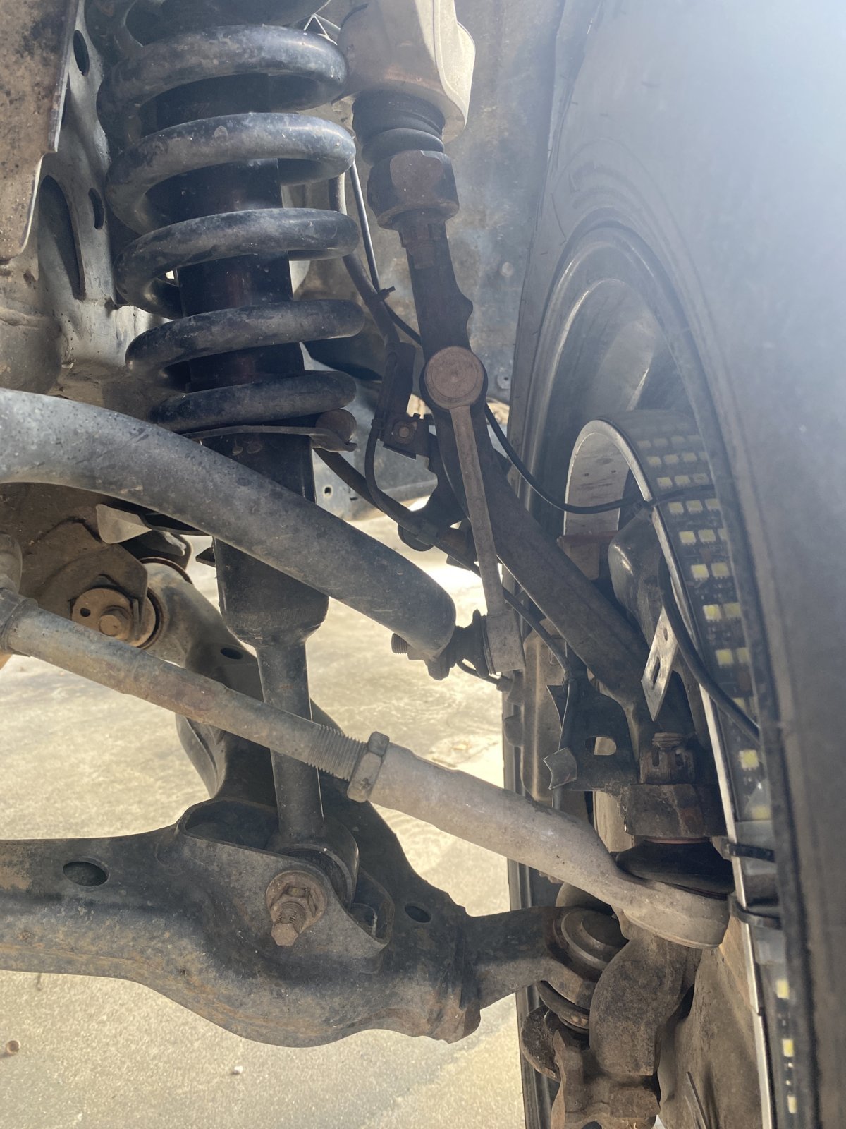 Help needed with lift kit 2015 pre runner World