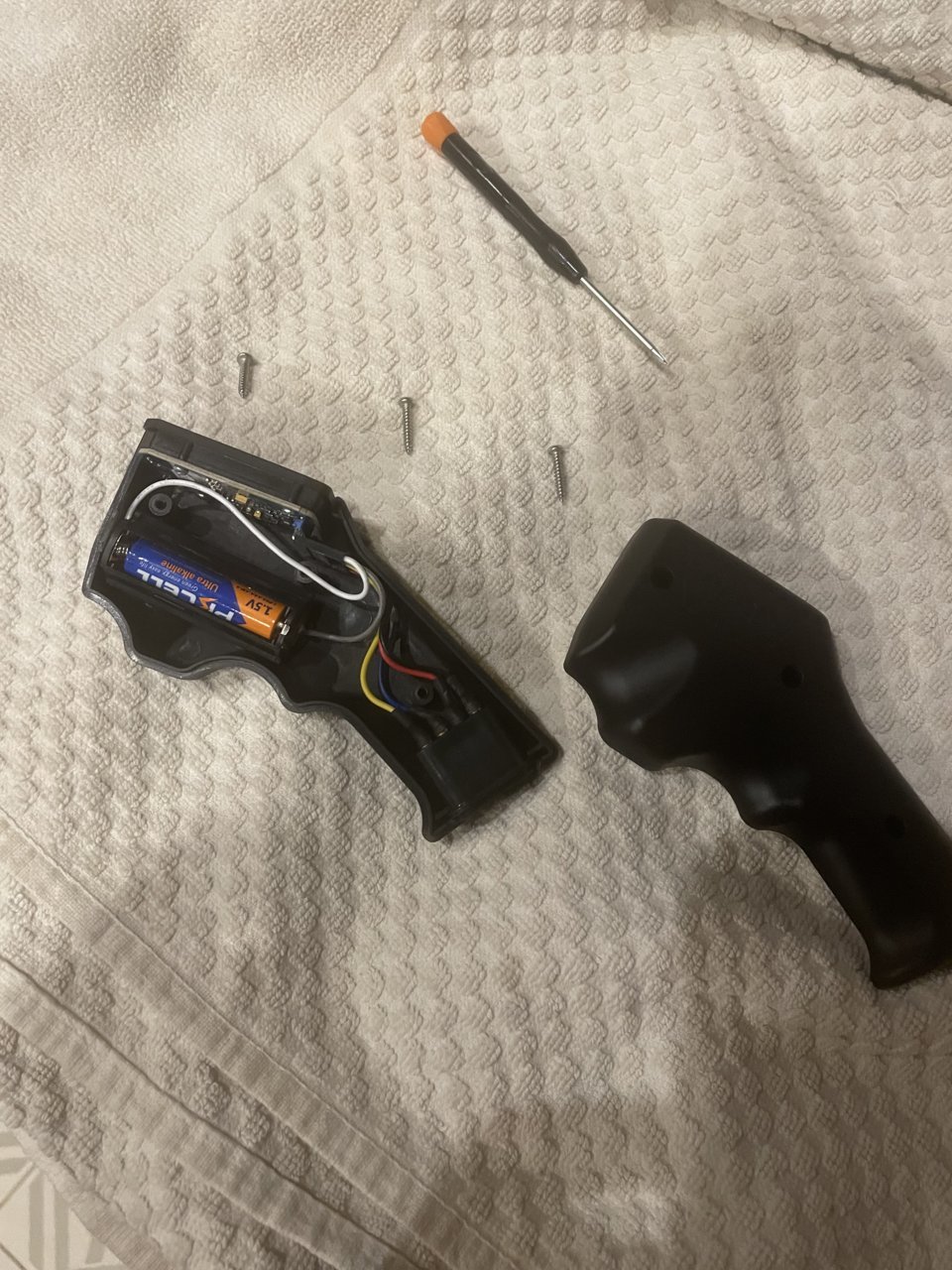 Warn VR Evo remote control charging World