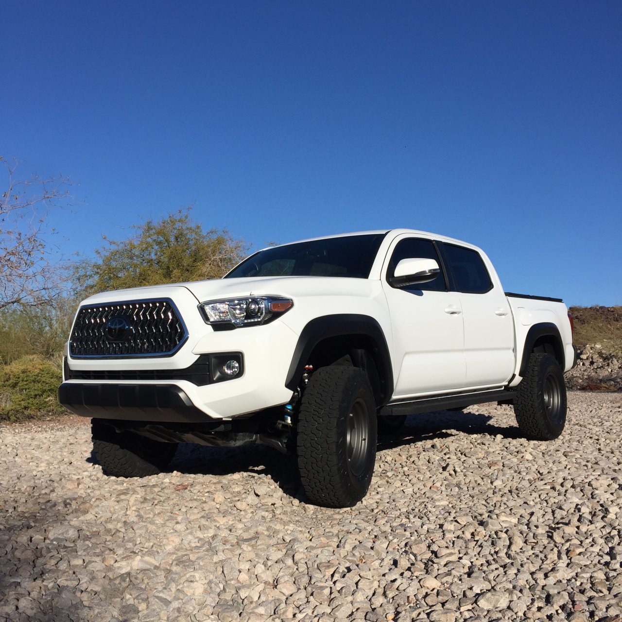 3rd Gen White Post them up! Page 271 World