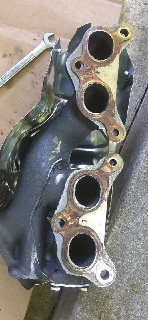 Cracked exhaust manifold on '99 2RZ World
