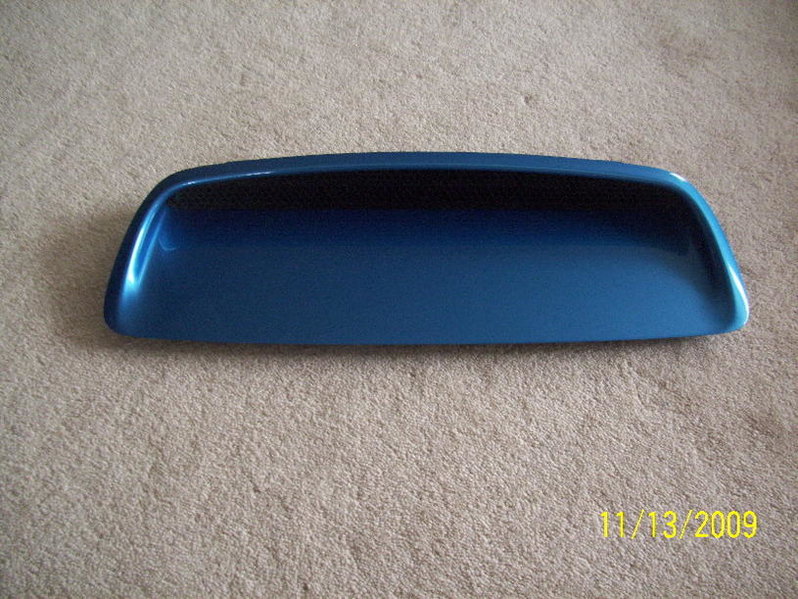 F/S Hood Scoop Insert for 2005+ World