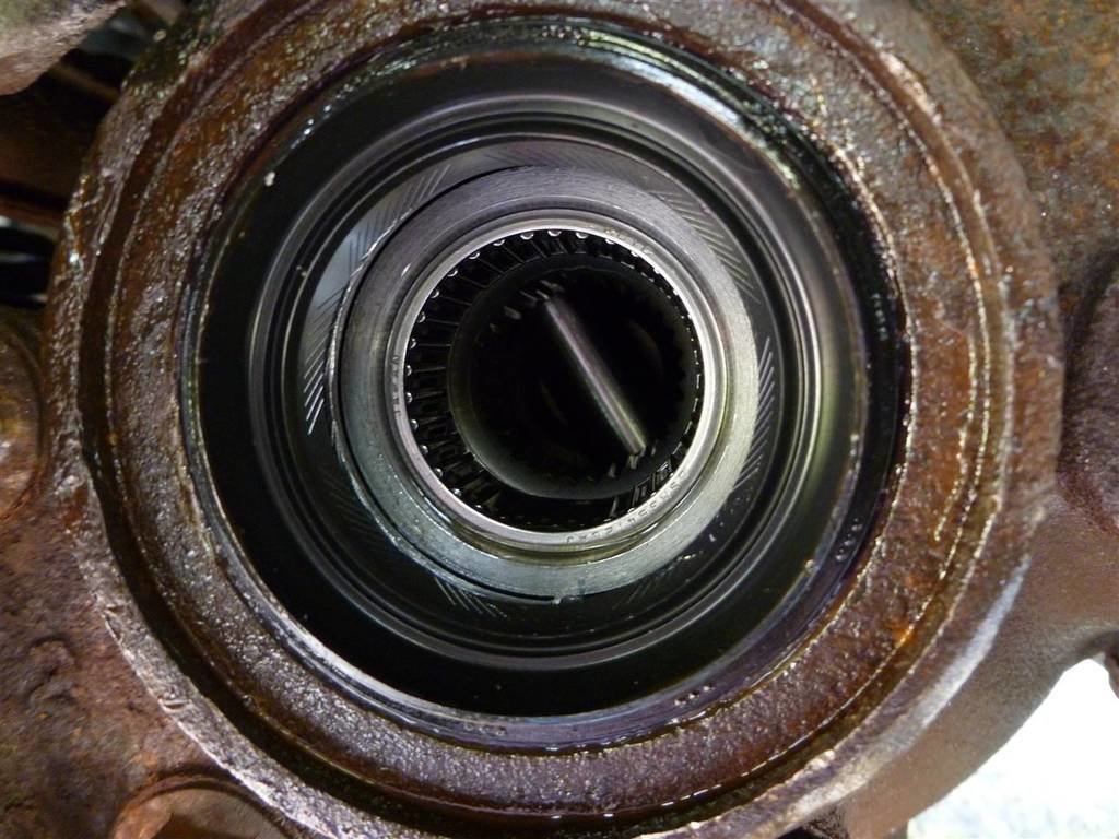 Driver side CV axle play at the diff? World