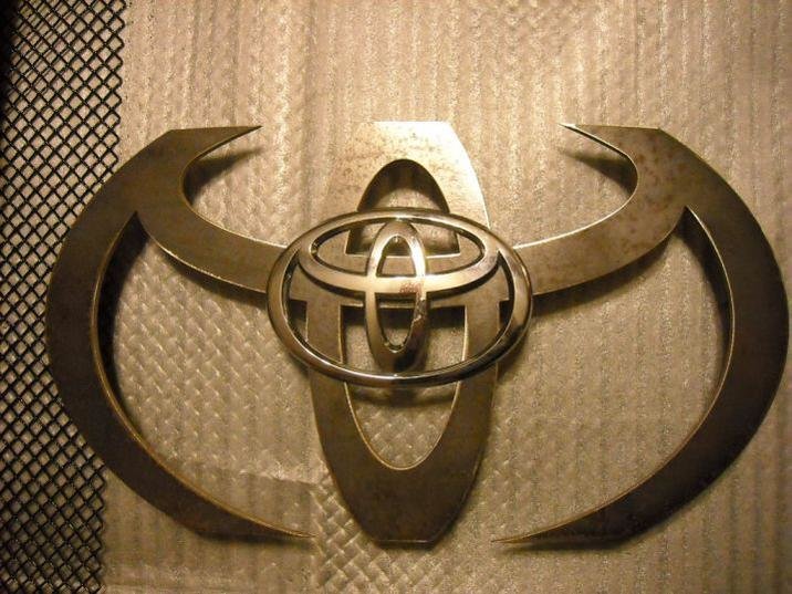 custom grille emblem World