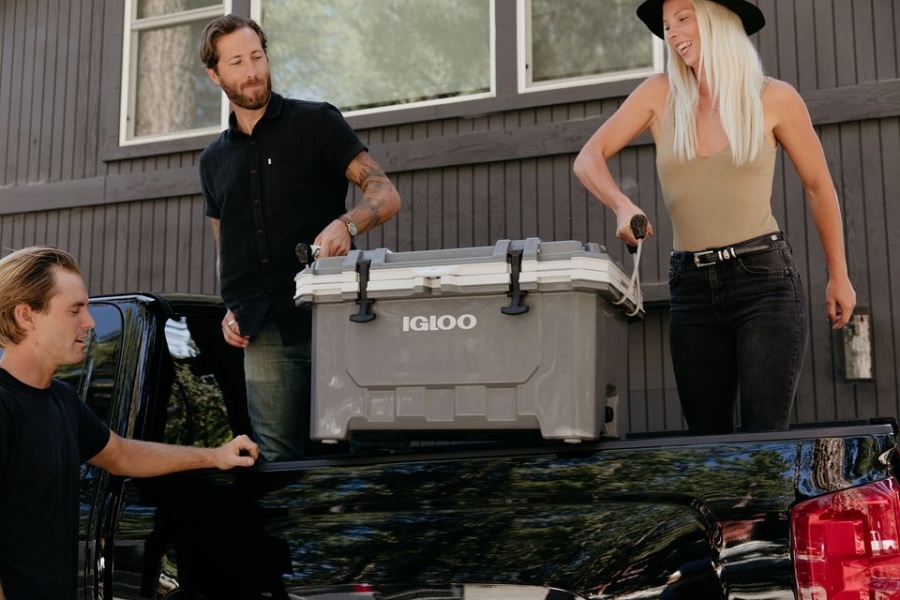 Igloo Coolers SUMMER BLOWOUT SALE Sample sale in Katy