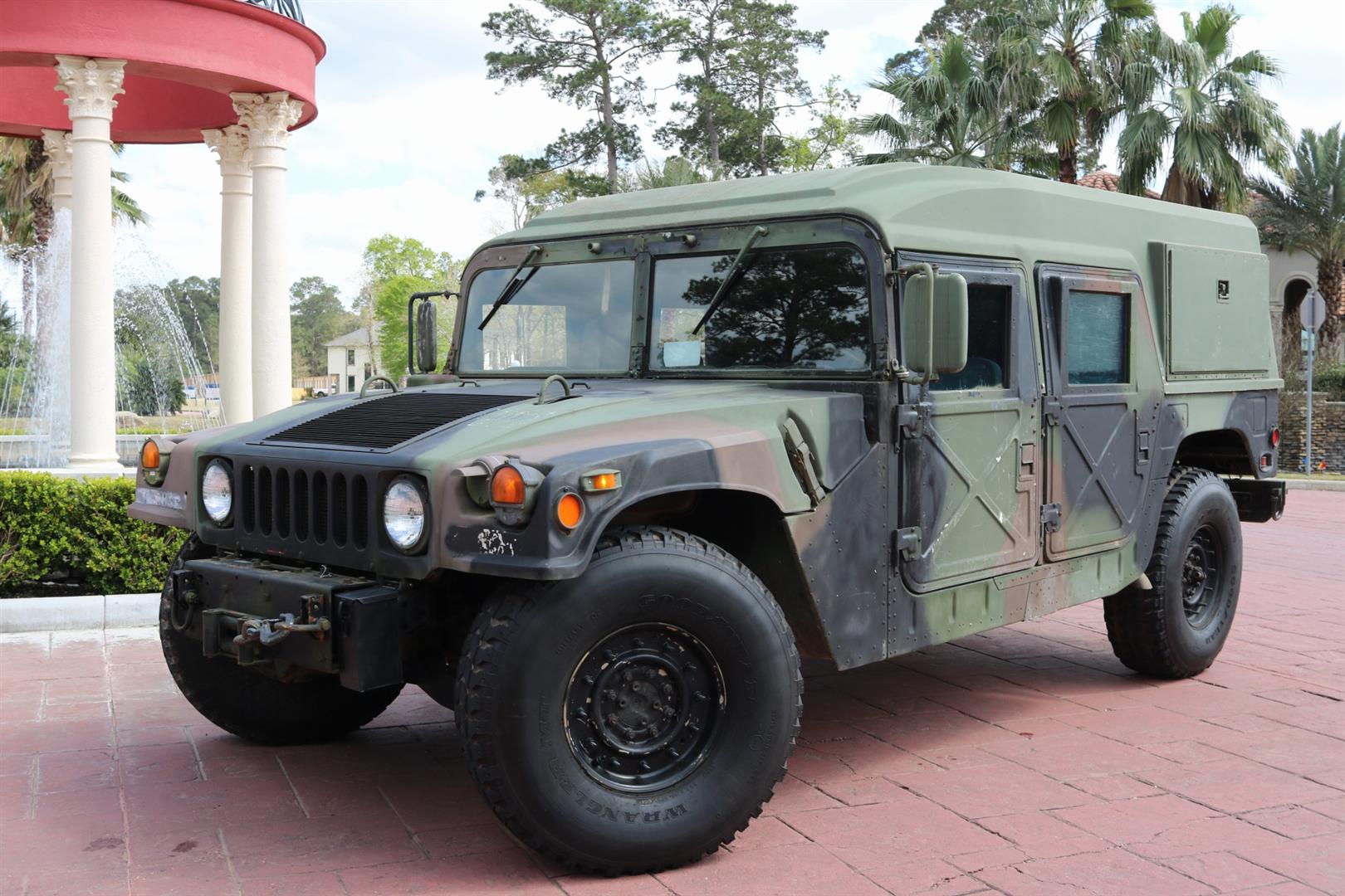 M998 Humvee