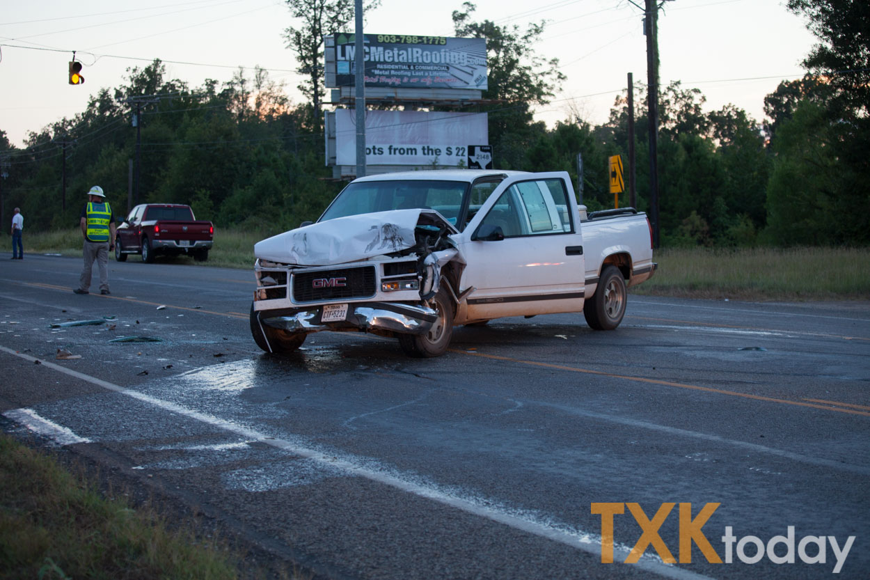 Accident on Hwy. 67 at 2148 Texarkana Today