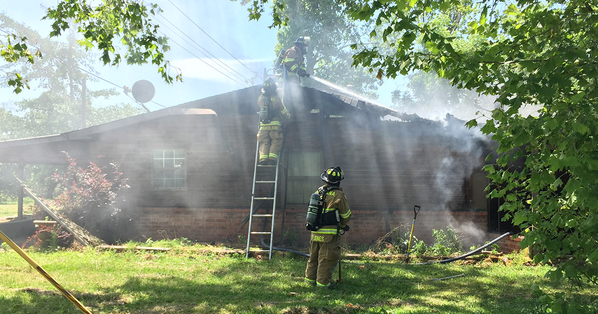 Firefighters fight house fire in Red Lick Texarkana Today