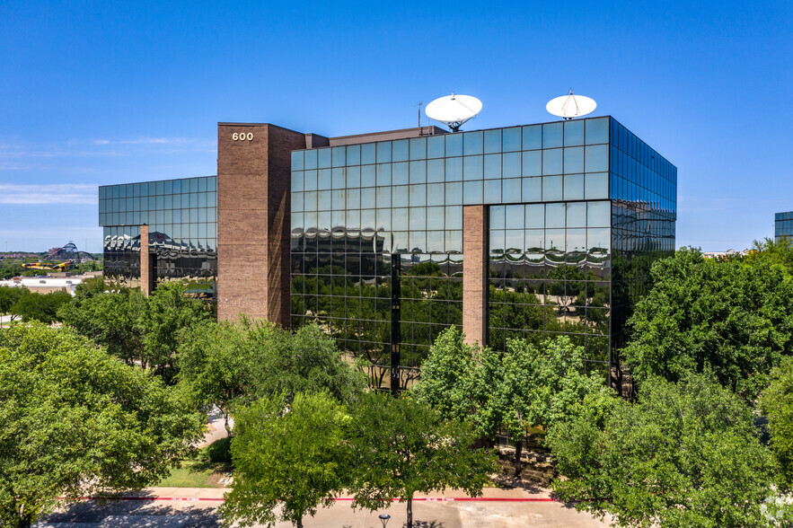 Centerpoint III Class A Office Space in Arlington Texas TXRE Properties