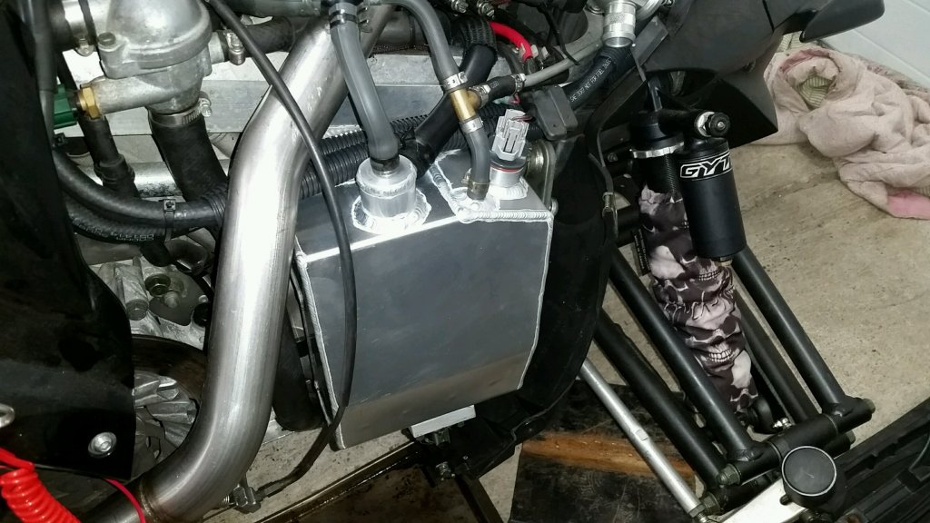 Aftermarket Apex Oil Tank review. TY4stroke Snowmobile Forum