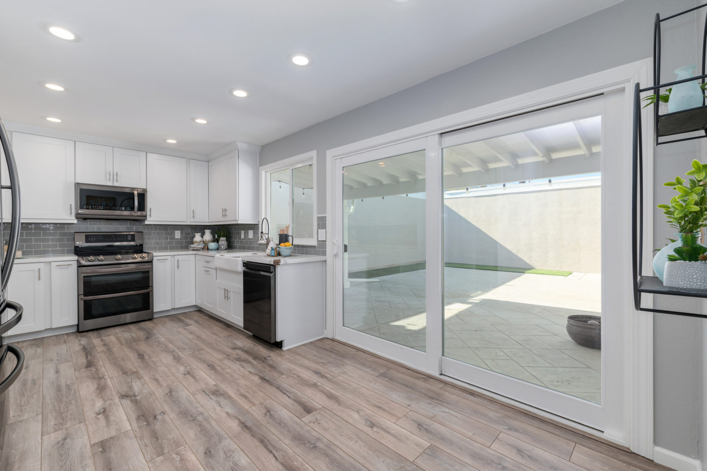 2142 Goldcrest Circle Pleasanton, CA 94566 Tyler Moxley