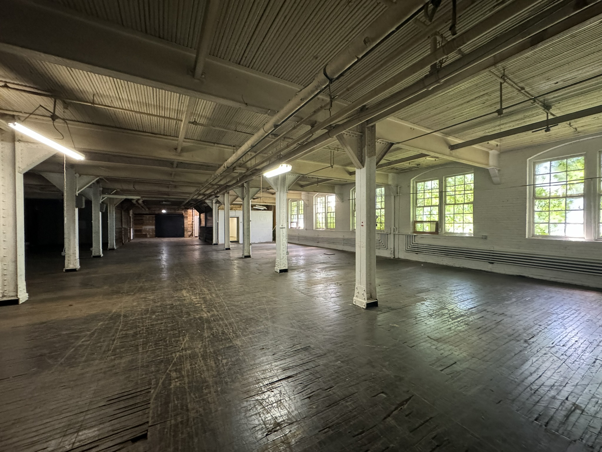 Tyler Village Warehouse and Office Spaces Your Gateway to Cleveland