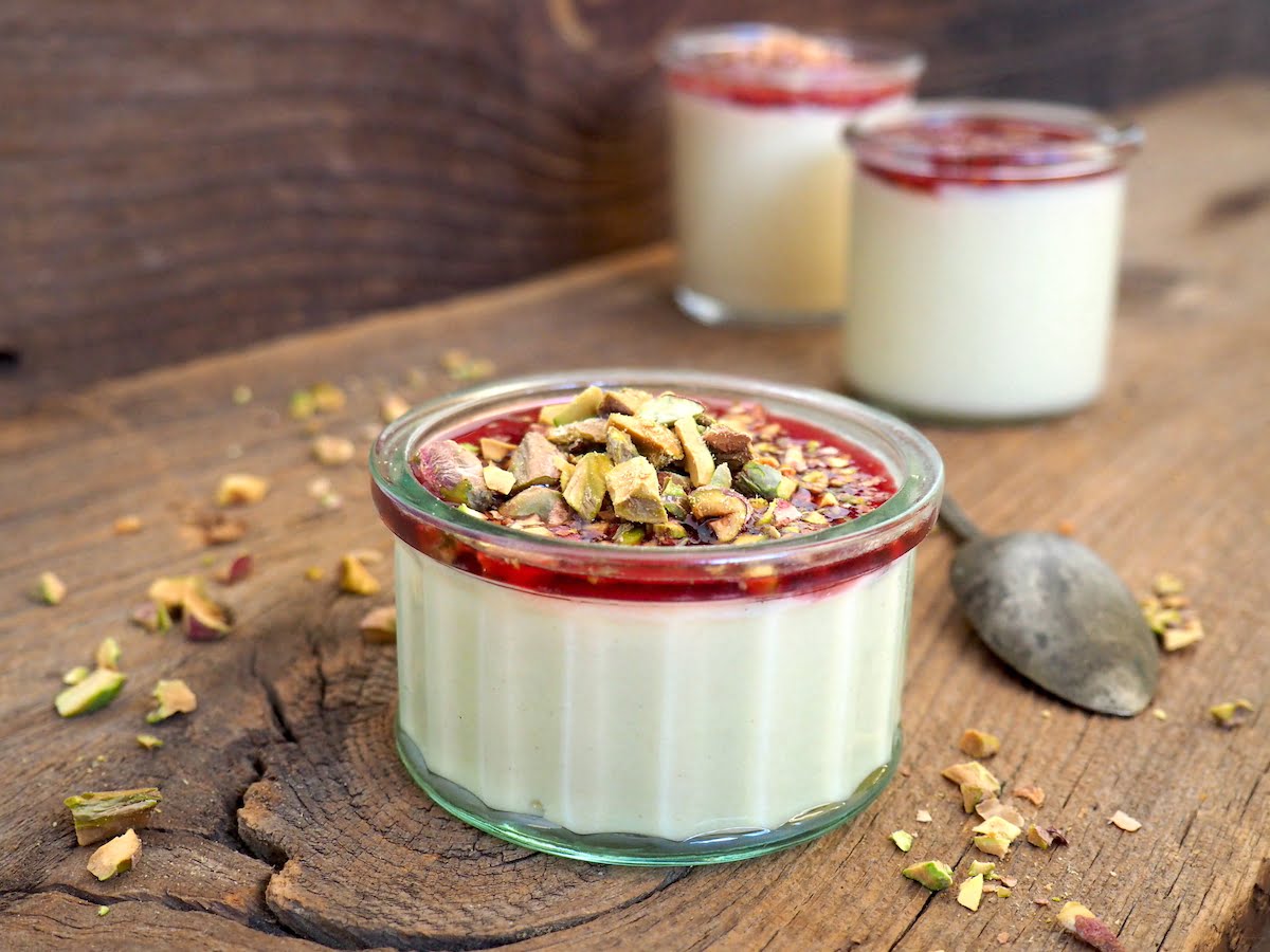 Malabi a recipe for an Israeli dessert with a rose hint