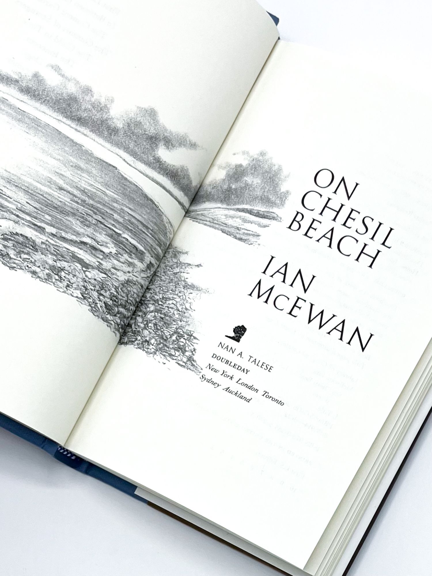 ON CHESIL BEACH Ian McEwan