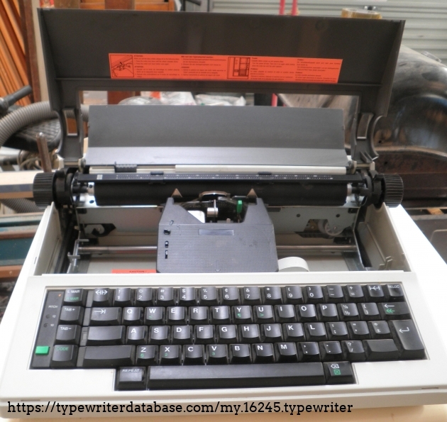 1986 Brother AX10 on the Typewriter Database