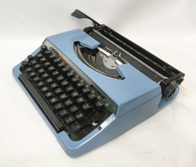 1985 Brother Charger 11 on the Typewriter Database