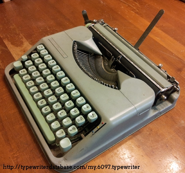 1961 Hermes Rocket on the Typewriter Database