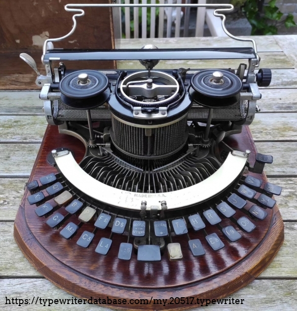 1905 Hammond 12 on the Typewriter Database