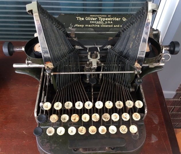 1902 Oliver 3 on the Typewriter Database