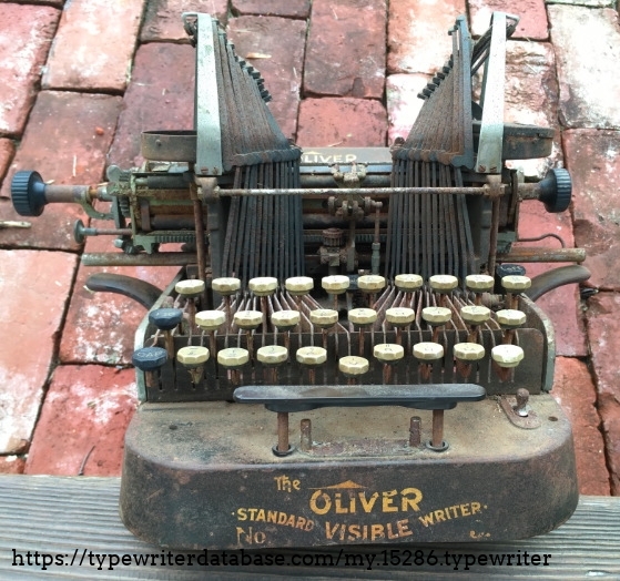 1903 Oliver 3 on the Typewriter Database