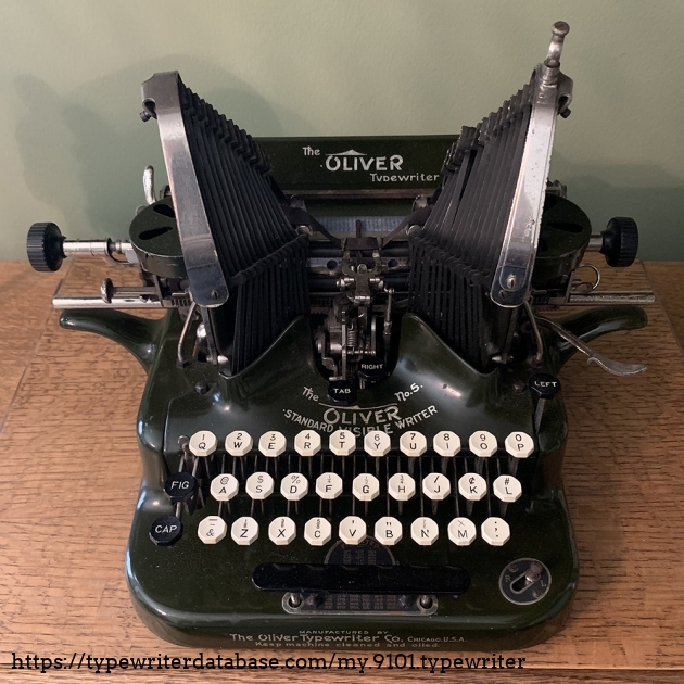 1913 Oliver 5 on the Typewriter Database
