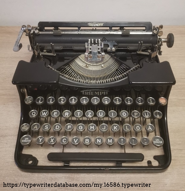 1933 Triumph KleinTriumph on the Typewriter Database