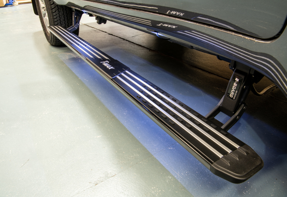 eBoard Retractable Power Steps to suit Toyota Landcruiser 200 Tyrant