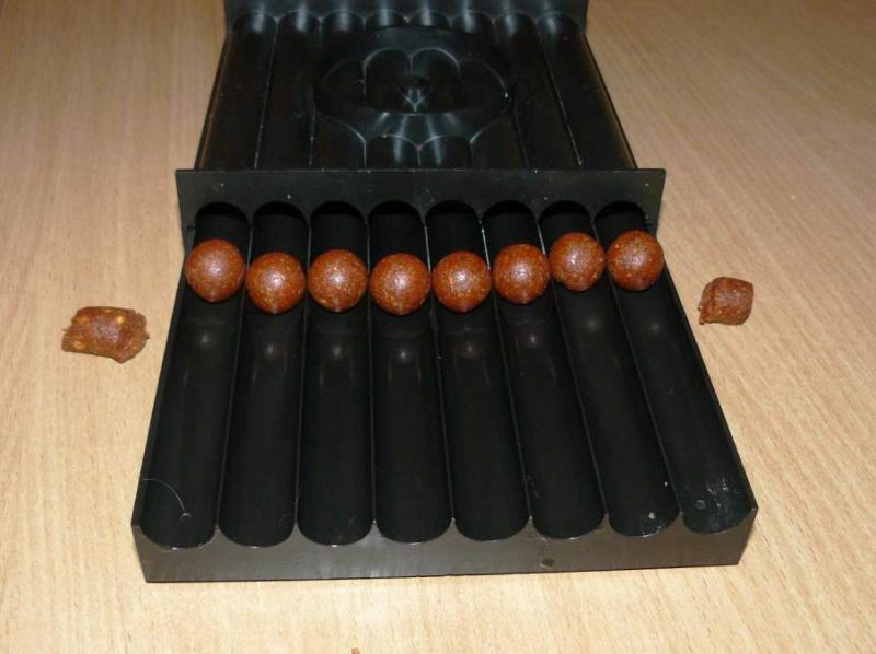 Boilie rolling board how to make a board and boilies