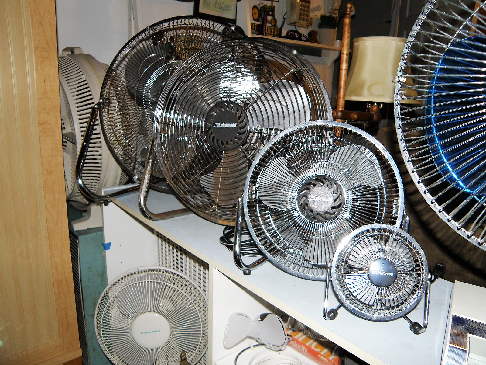 Lakewood Hv 18 Floor Fan