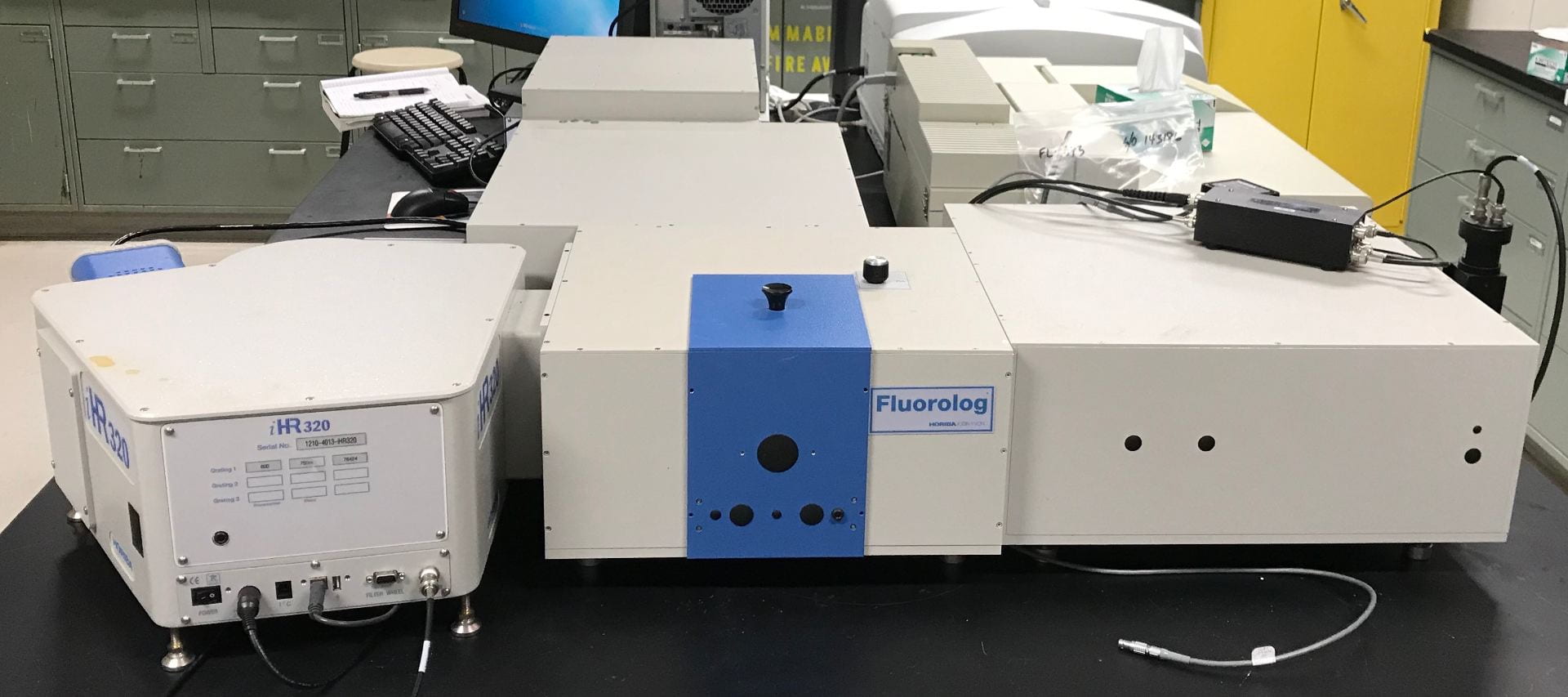 Instrumentation Center for Chemical and Biophysical Dynamics