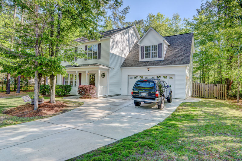 Price Reduction on 3 BR Home in Snee Farm!