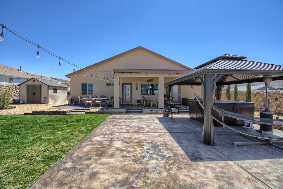 801 GOLD BEACH DR CANUTILLO, TX 79835