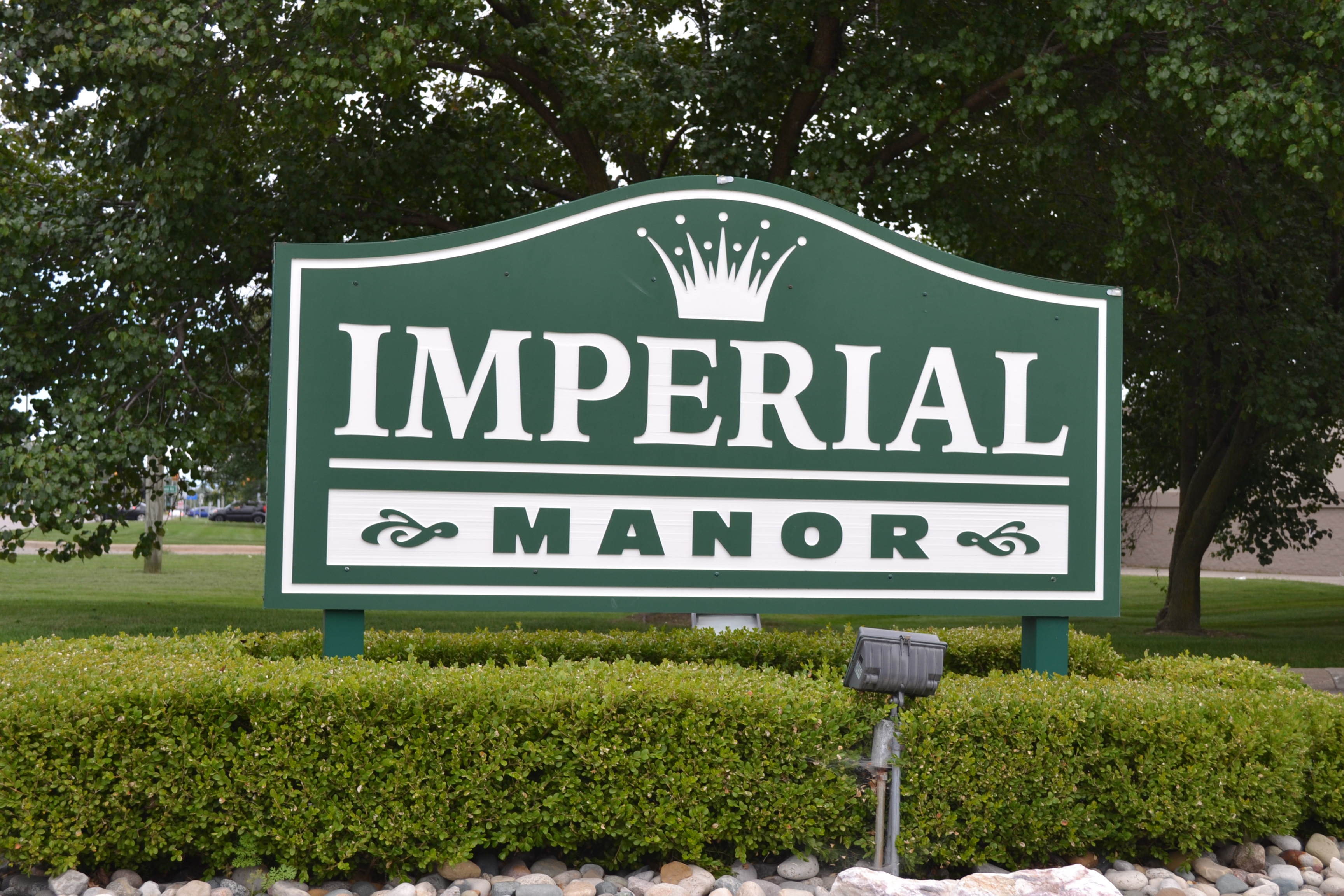 Imperial Manor