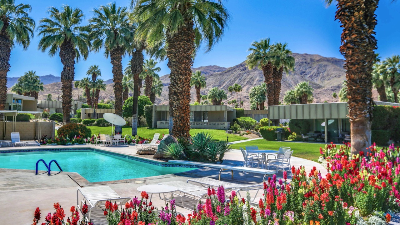 Palm Springs Inventory Remains Tight and New Listings Trend Downward!