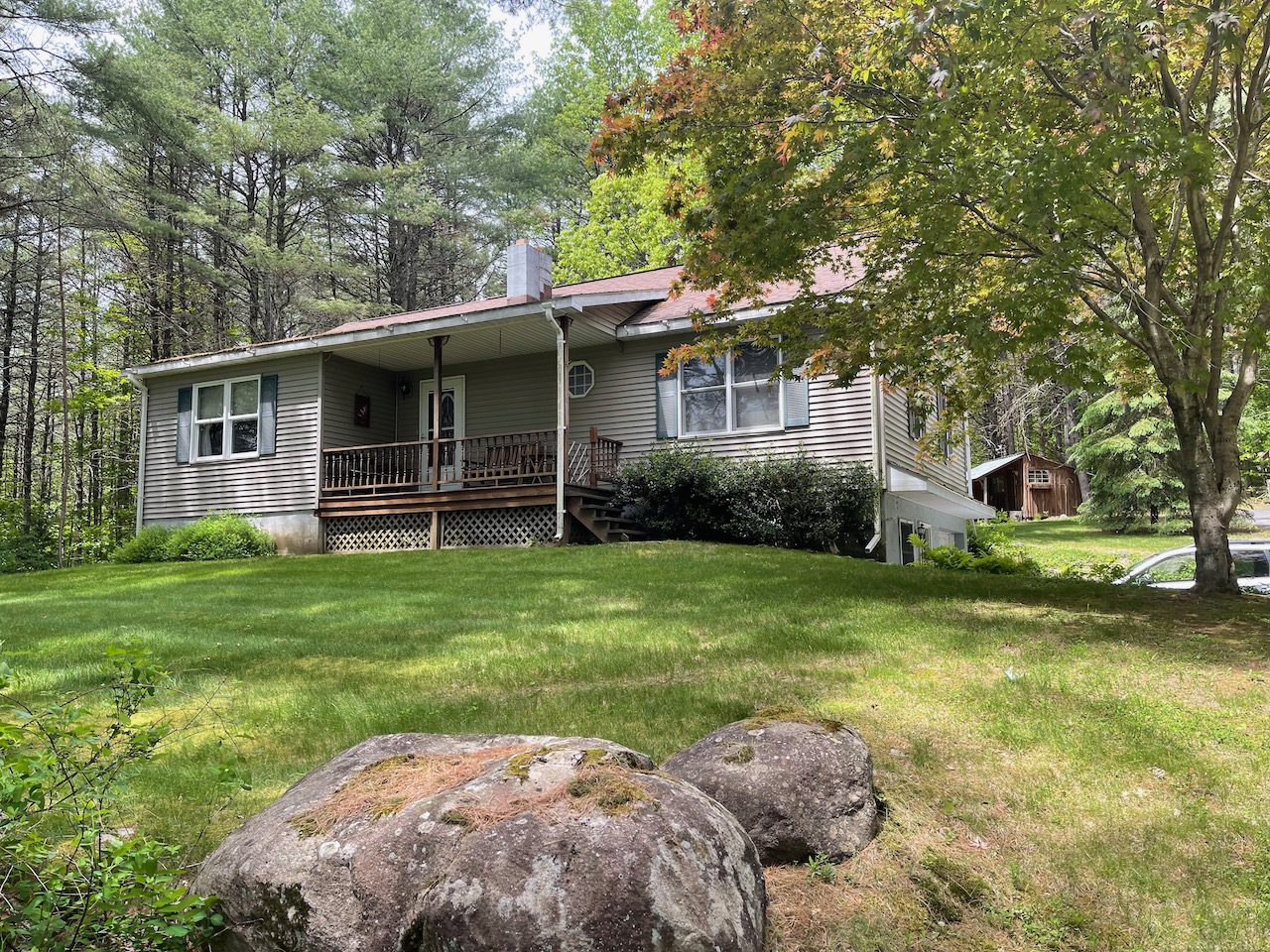 2987 North Shore Rd Day, NY Great Sacandaga Lake Access & Acreage