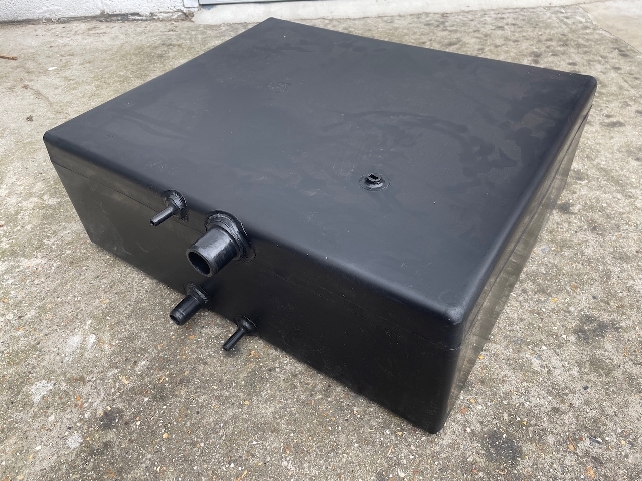 60L Spare Wheel Water Tank VW T5 / 6 / 6.1 UBERBUS Components