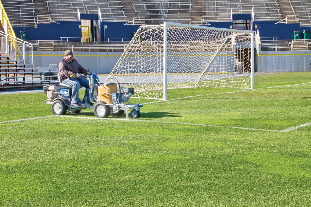 Graco LineDriver HD with Electric Start RideOn Attachment Uberline