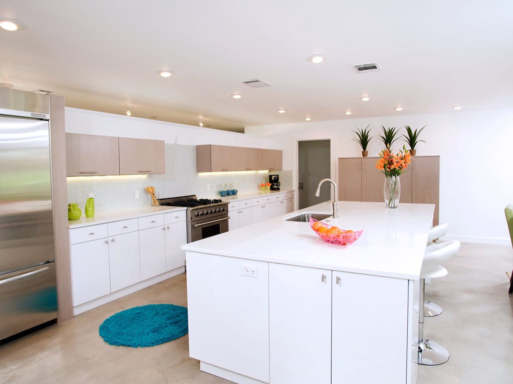 South Austin Contemporary White High Gloss Acrylic Kitchen With