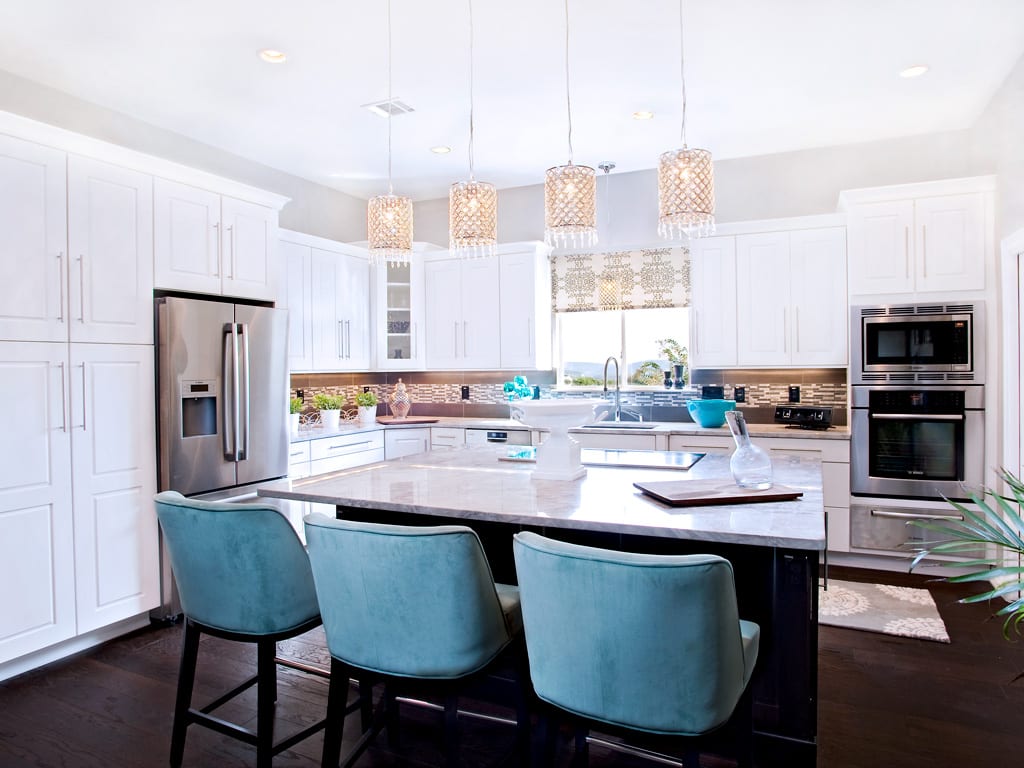 Central Austin Traditional White Kitchen With Espresso Island UB