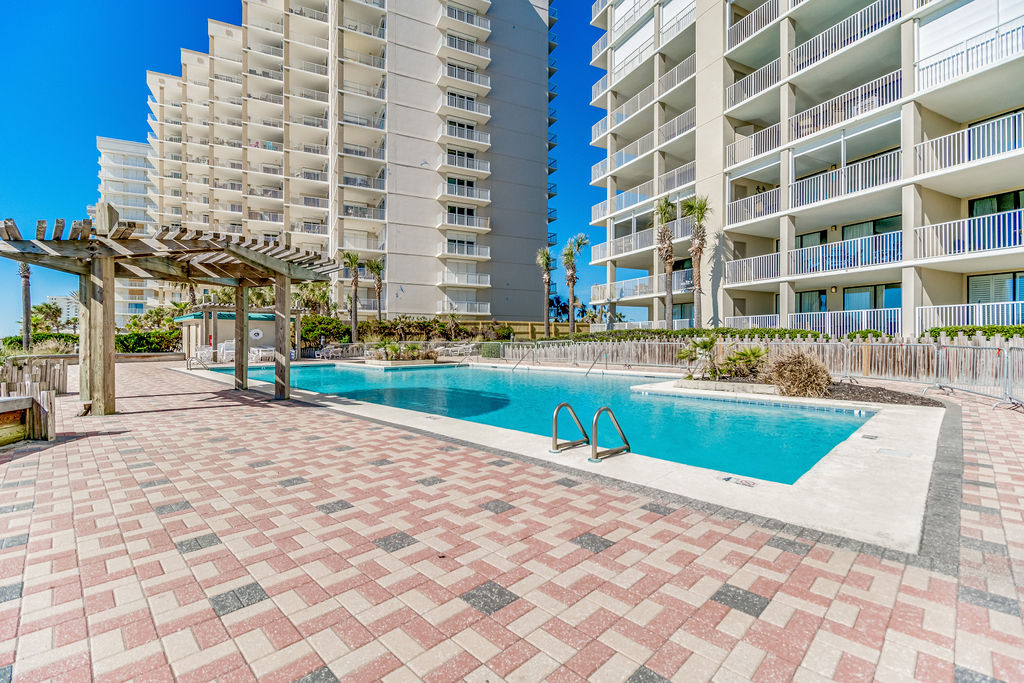 White Caps 305...Beachfront Condo With spectacular Views! Coastal