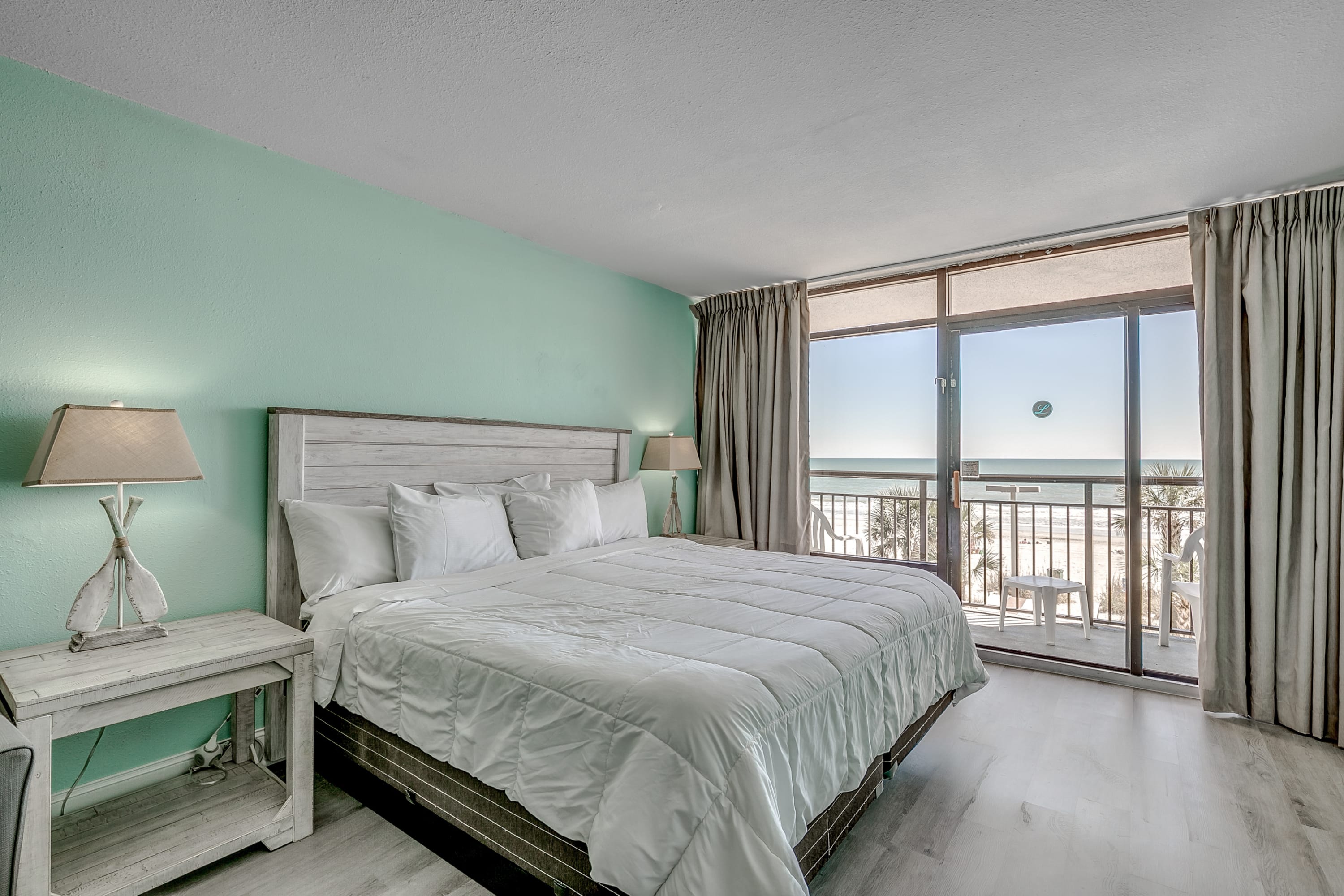 Landmark 331 Studio Big Fish Rentals