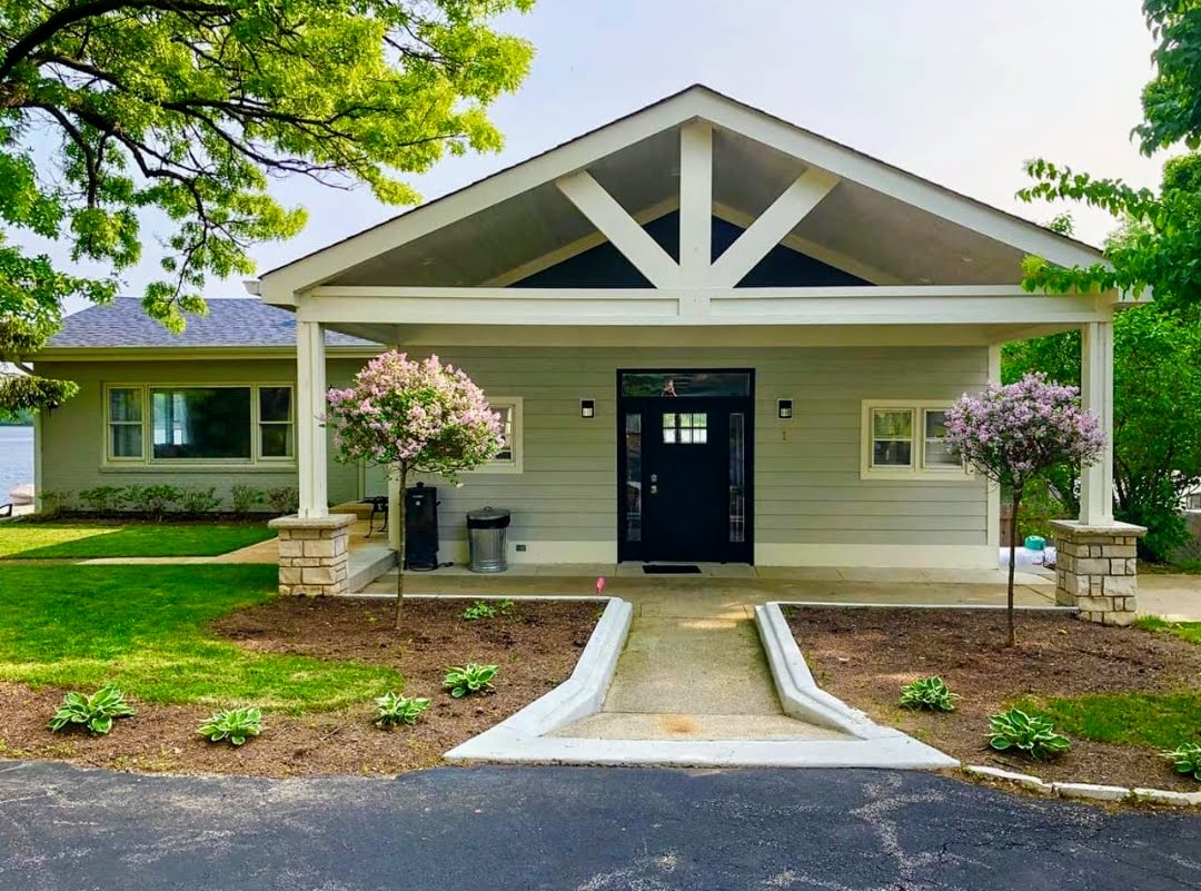 1 Hampton Lake House at Petite Lake Resort Petite Lake Resort